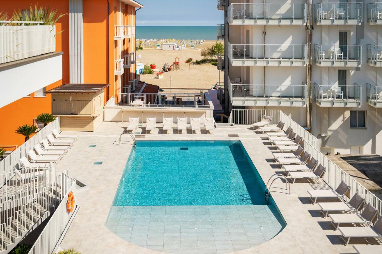 Hotel Garni' Serena Caorle Exterior foto